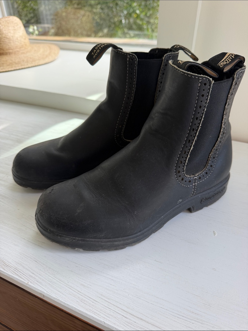 Blundstone black high top boots